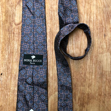 Load image into Gallery viewer, Silk accessoire recycled and made of Nina Ricci (monsieur) silk tie